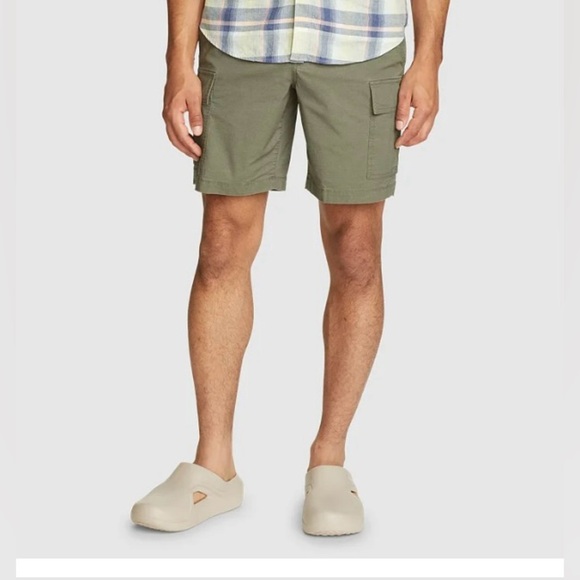 Eddie Bauer 40 Men’s Cargo Shorts Army Green Cotton - Picture 1 of 12